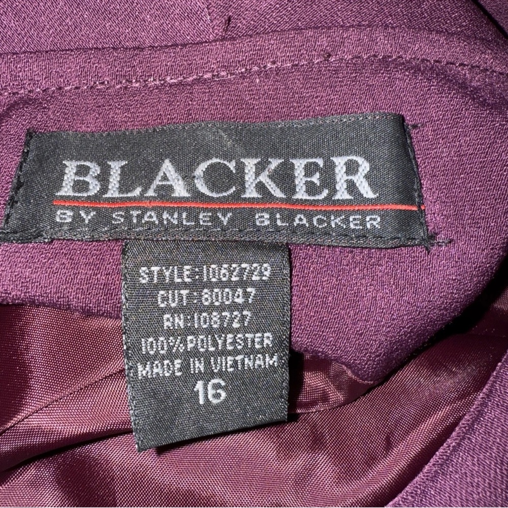 Women's Plum Blazer and Skirt Suit Jacket Set - Picture 6 of 6